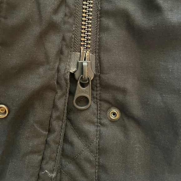 Aritzia Community Paradigm Parka - Picture 7 of 7